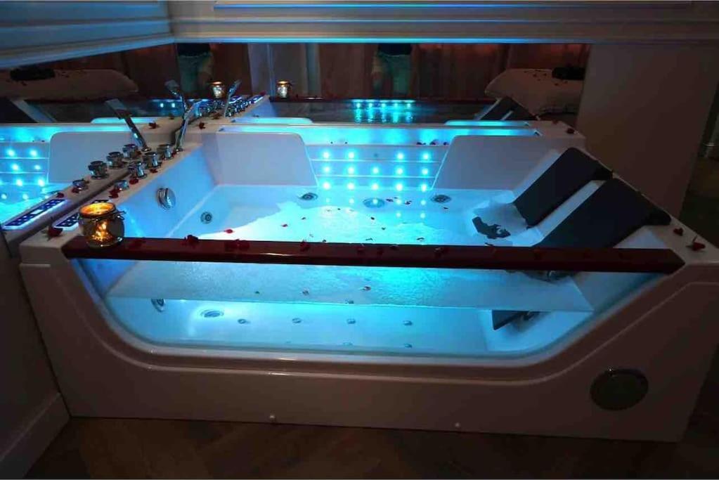 Apartament Glamour Prywatne Jacuzzi Starowislna Krasków Εξωτερικό φωτογραφία