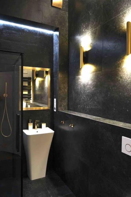Apartament Glamour Prywatne Jacuzzi Starowislna Krasków Εξωτερικό φωτογραφία