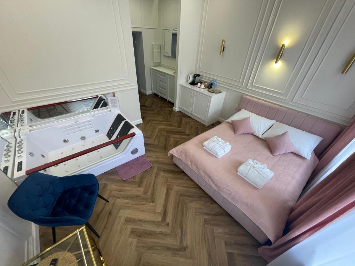 Apartament Glamour Prywatne Jacuzzi Starowislna Krasków Εξωτερικό φωτογραφία