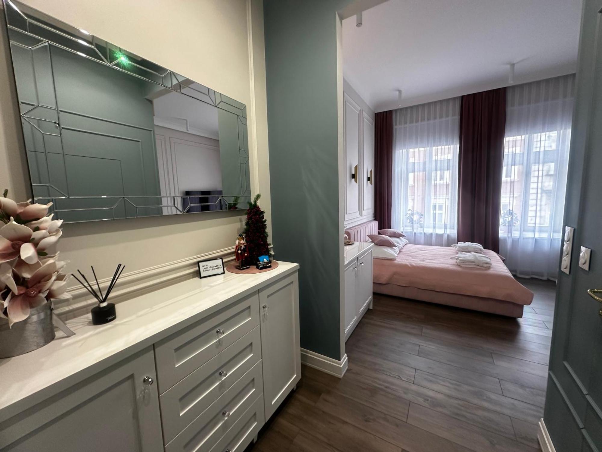 Apartament Glamour Prywatne Jacuzzi Starowislna Krasków Εξωτερικό φωτογραφία