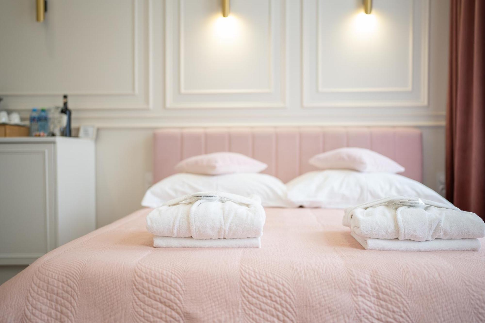 Apartament Glamour Prywatne Jacuzzi Starowislna Krasków Εξωτερικό φωτογραφία
